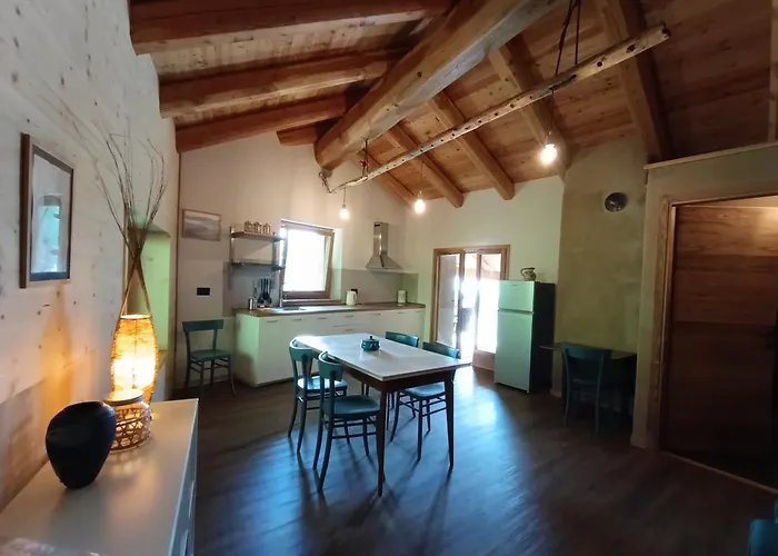 Casa Luzart Codirosso Apartment Stroppo