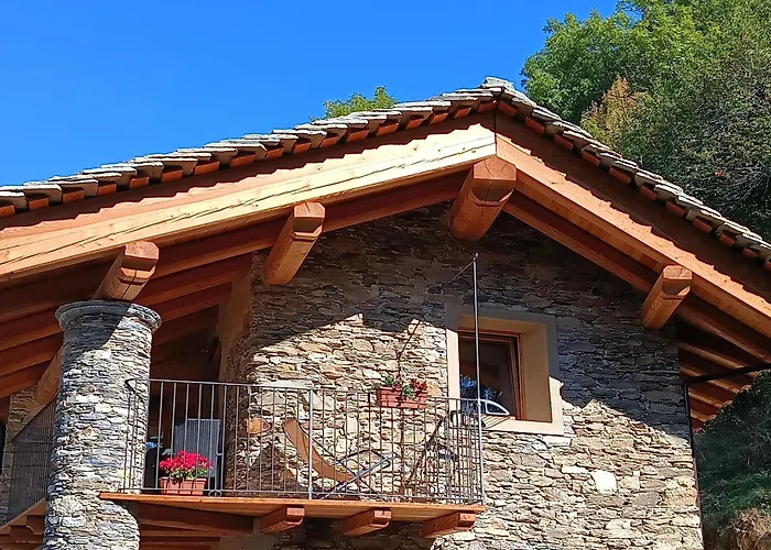 Apartment Casa Luzart Codirosso Stroppo